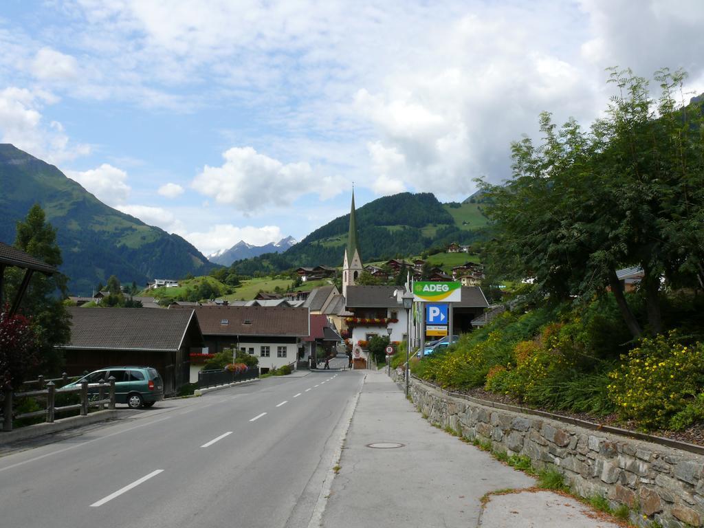 Gaestehaus Hanser Virgen Exterior photo